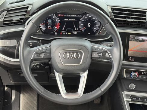 Used 2019 Audi Q3 2.0T Prestige AWD/4WD image 21