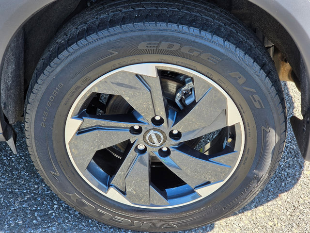 Used 2026 Nissan Rogue SV w/ Cold Weather Package AWD/4WD image 16