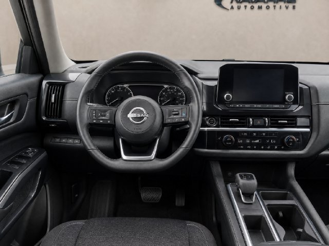 Used 2024 Nissan Pathfinder SV FWD image 10