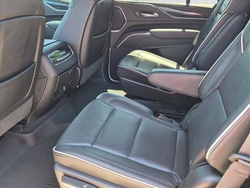 Used 2021 Cadillac Escalade Sport w/ Driver Assist Tech Package AWD/4WD image 18
