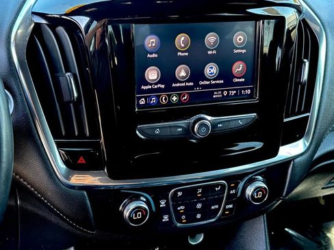 Used 2023 Chevrolet Traverse LT image 18