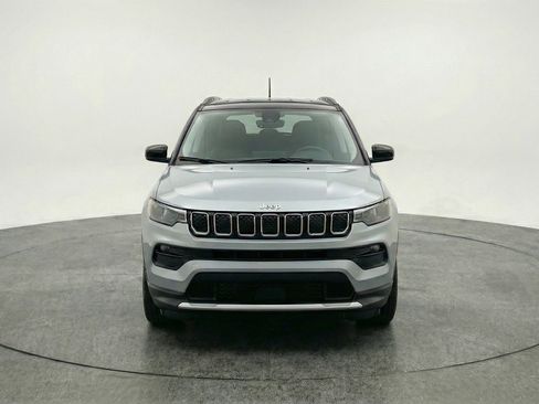Used 2025 Jeep Compass Limited image 2