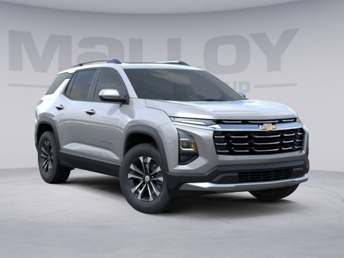 New 2026 Chevrolet Equinox LT image 2