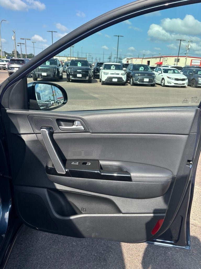 Used 2022 Kia Sportage Nightfall Edition w/ Nighfall AWD Premium Package image 19