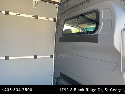 Used 2026 Mercedes-Benz Sprinter 2500 image 16