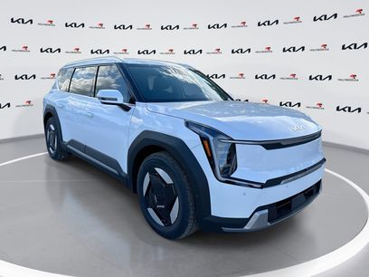 New 2026 Kia EV9 Wind