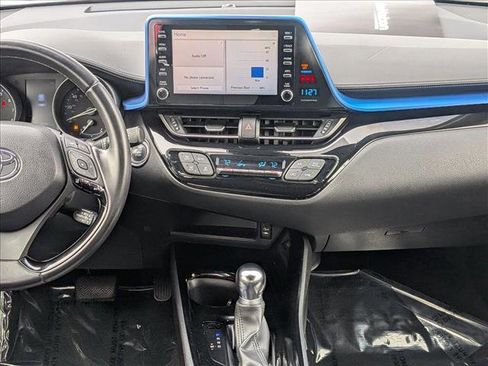 Used 2019 Toyota C-HR XLE FWD image 14