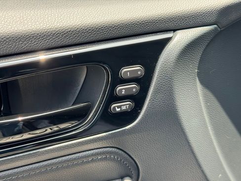 Used 2023 Honda Odyssey Touring image 16
