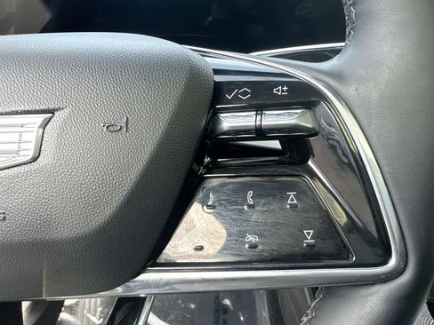 Used 2025 Cadillac Optiq Sport 2 AWD/4WD image 18
