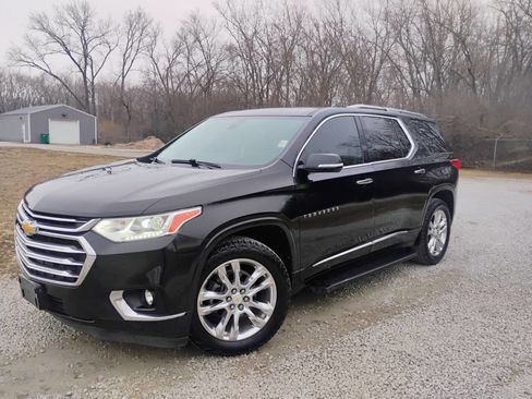 Used 2018 Chevrolet Traverse High Country image 1