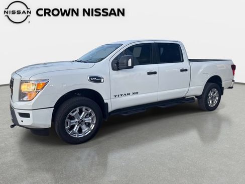Certified 2024 Nissan Titan SV w/ SV Convenience Package image 2