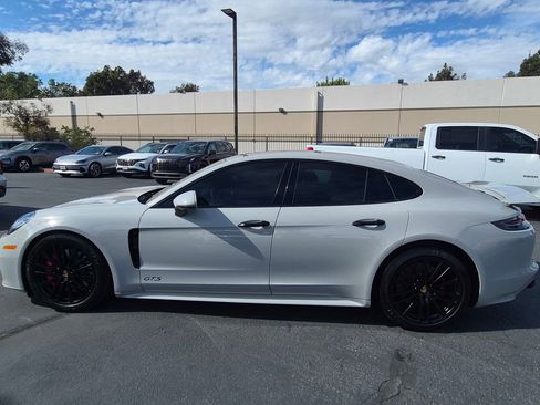 Used 2019 Porsche Panamera GTS image 8