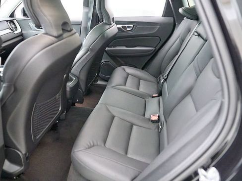 Certified 2025 Volvo XC60 B5 Plus w/ Climate Package AWD/4WD image 21
