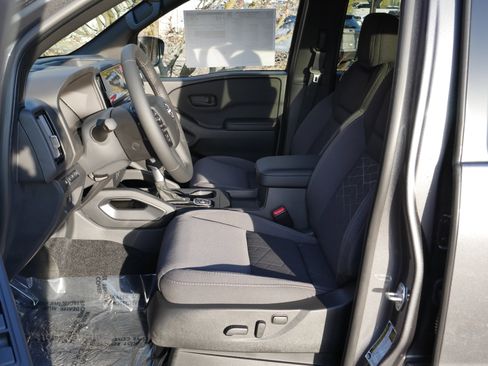 New 2026 Nissan Frontier SV w/ SV Convenience Package AWD/4WD image 3