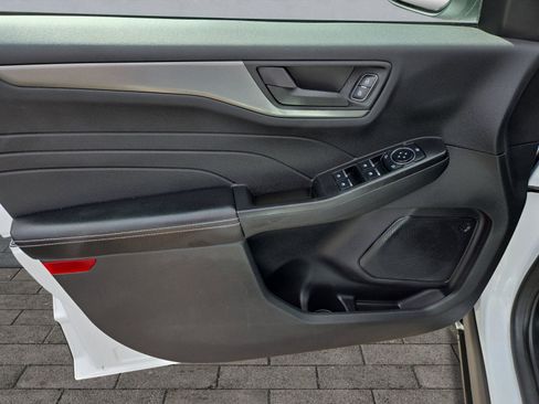 Certified 2023 Ford Escape Active image 10