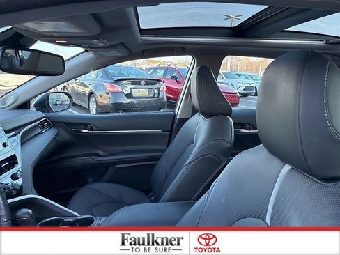 Used 2022 Toyota Camry XSE w/ Navigation Package image 26