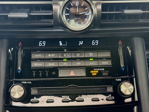 Used 2023 Lexus IS 350 F Sport w/ Navigation Package AWD/4WD image 18