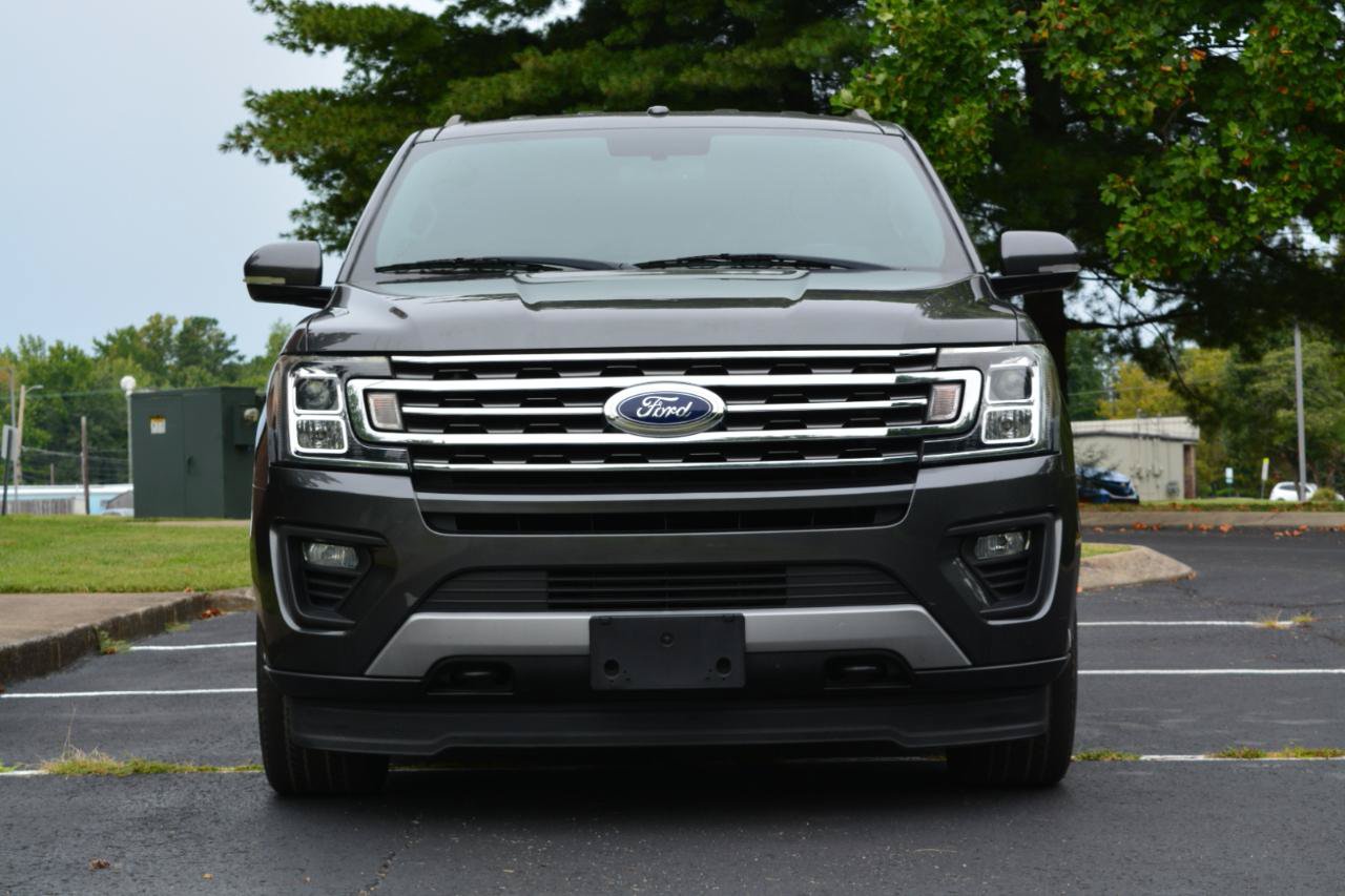 Used 2019 Ford Expedition XLT w/ Equipment Group 201A AWD/4WD image 2