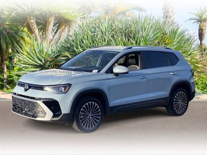 New 2025 Volkswagen Taos SE