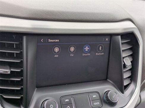 Used 2020 GMC Acadia SLT w/ LPO, Floor Liner Package image 23