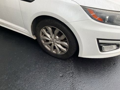 Used 2015 Kia Optima EX FWD image 2