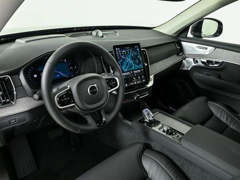Used 2026 Volvo XC90 B6 Ultra w/ Protection Package AWD/4WD image 4