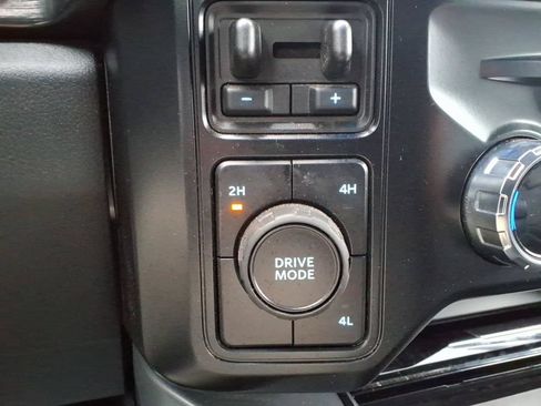 Used 2026 Ford F250 Lariat AWD/4WD image 37