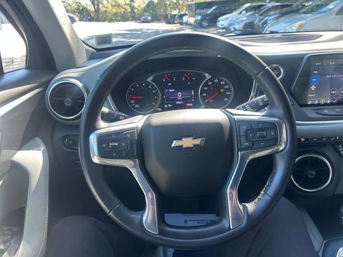 Used 2022 Chevrolet Blazer LT image 13