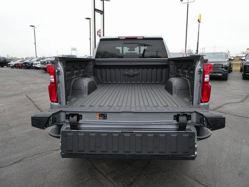 New 2026 Chevrolet Silverado 1500 RST w/ RST All Star Premium Package AWD/4WD image 7