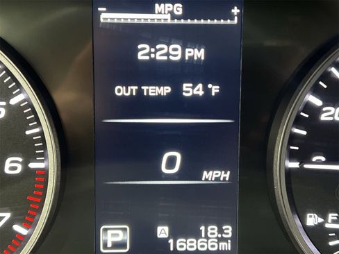 Used 2024 Subaru Ascent Premium w/ Convenience Package image 15