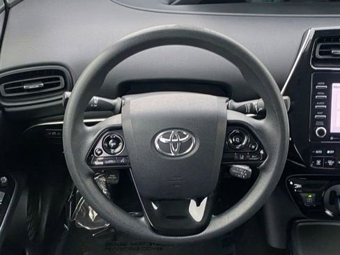Certified 2022 Toyota Prius LE image 13