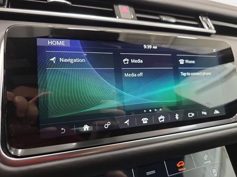 Used 2018 Land Rover Range Rover Velar R-Dynamic SE AWD/4WD image 20