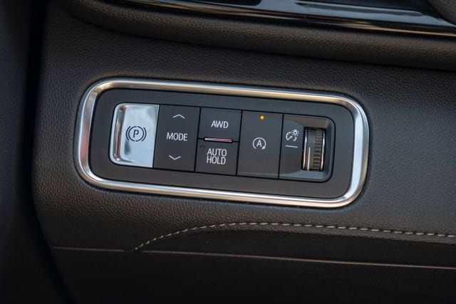 Certified 2025 Buick Enclave Sport Touring AWD/4WD image 25