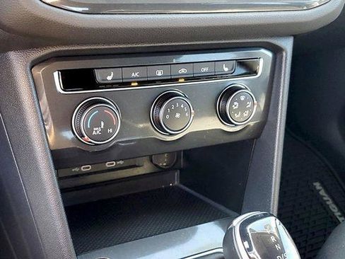 Certified 2022 Volkswagen Tiguan S image 25