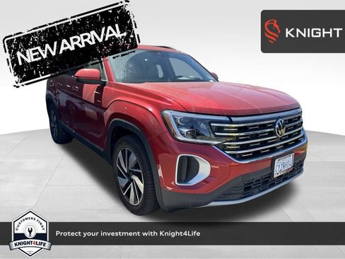 Used 2025 Volkswagen Atlas SEL AWD/4WD image 1