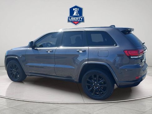 Certified 2018 Jeep Grand Cherokee Altitude AWD/4WD image 6
