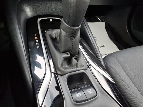 Certified 2021 Toyota Corolla LE FWD image 22