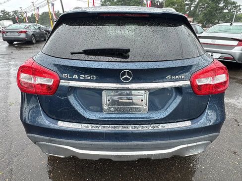 Used 2019 Mercedes-Benz GLA 250 4MATIC w/ Premium Package image 6