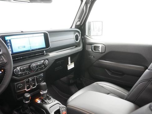 New 2026 Jeep Gladiator Sport image 16