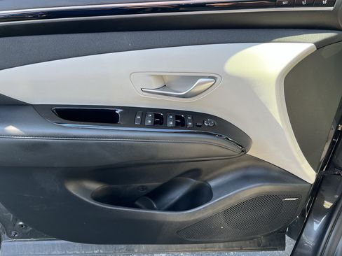 Used 2022 Hyundai Tucson Limited AWD/4WD image 14