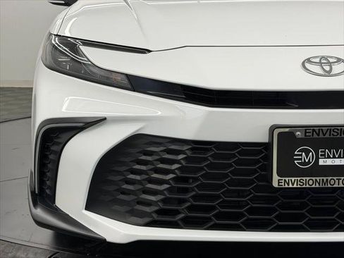 Certified 2026 Toyota Camry SE FWD image 9
