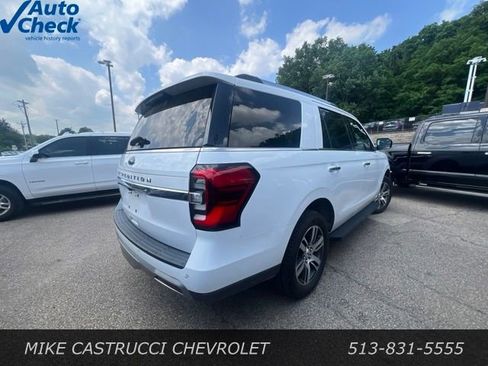 Used 2024 Ford Expedition Limited AWD/4WD image 3