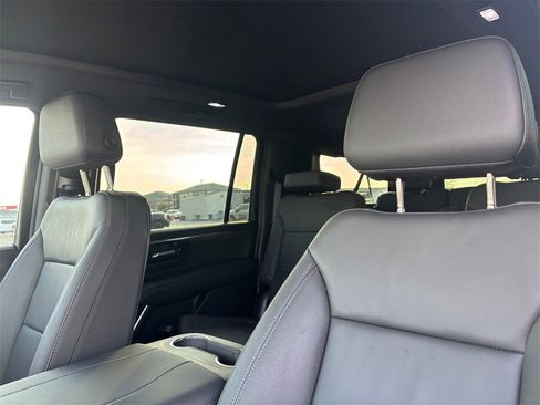 Certified 2025 Chevrolet Suburban Z71 w/ Z71 Off-Road Package image 12