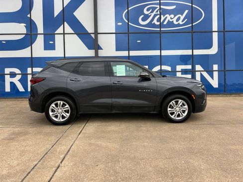 Used 2022 Chevrolet Blazer LT FWD image 9