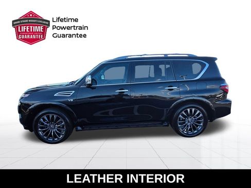 Used 2022 Nissan Armada Platinum w/ Captain's Chairs Package RWD image 2