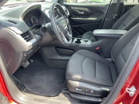 Used 2022 GMC Terrain SLE w/ Driver Convenience Package AWD/4WD image 10