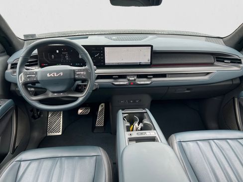 Certified 2024 Kia EV9 GT-Line AWD/4WD image 13