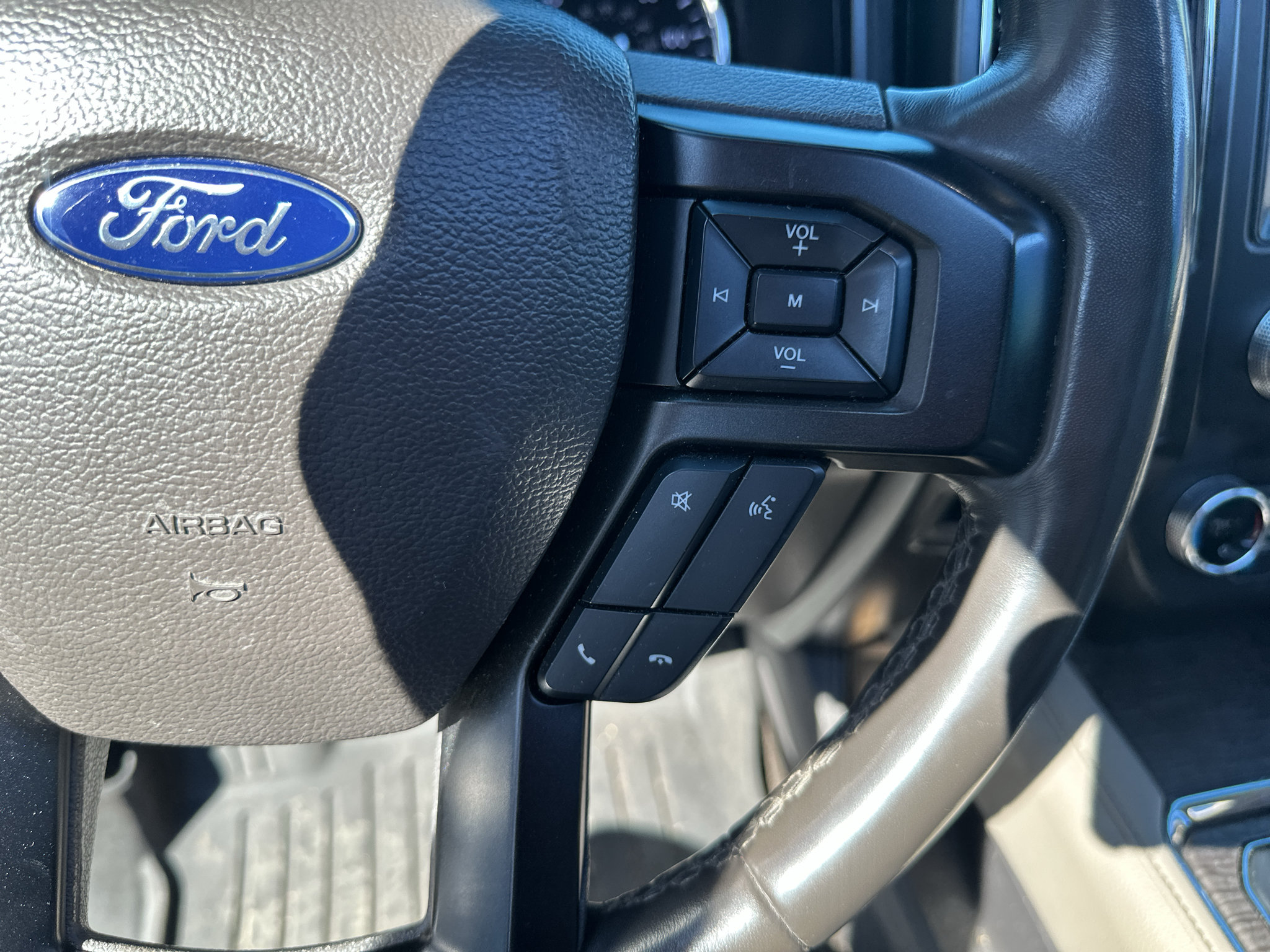 Used 2019 Ford Expedition Max Limited w/ Equipment Group 301A RWD image 24