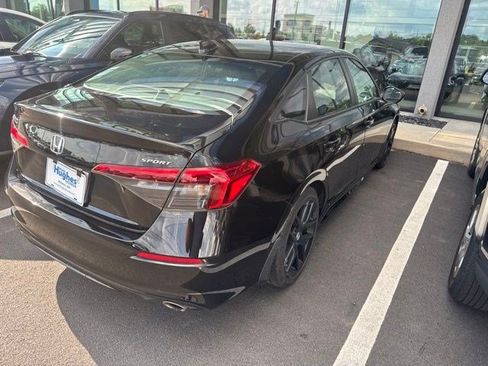 Used 2024 Honda Civic Sport image 6
