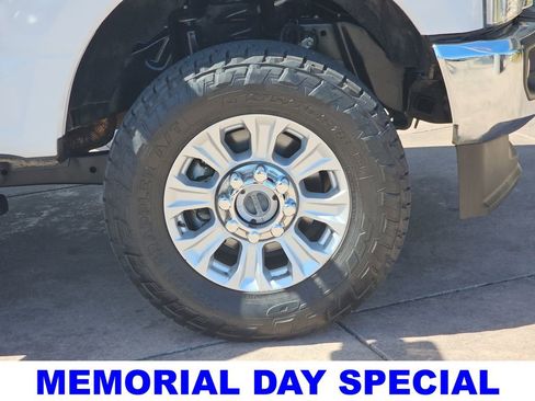Used 2021 Ford F250 XLT w/ XLT Value Package AWD/4WD image 37